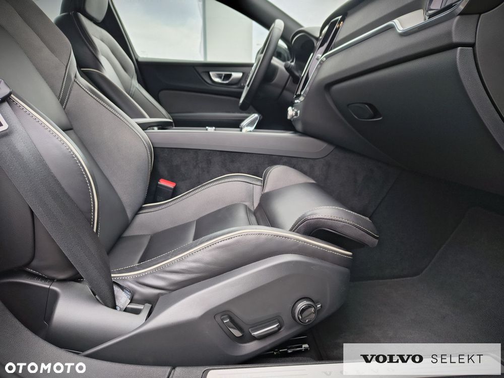 Volvo S60 - 30
