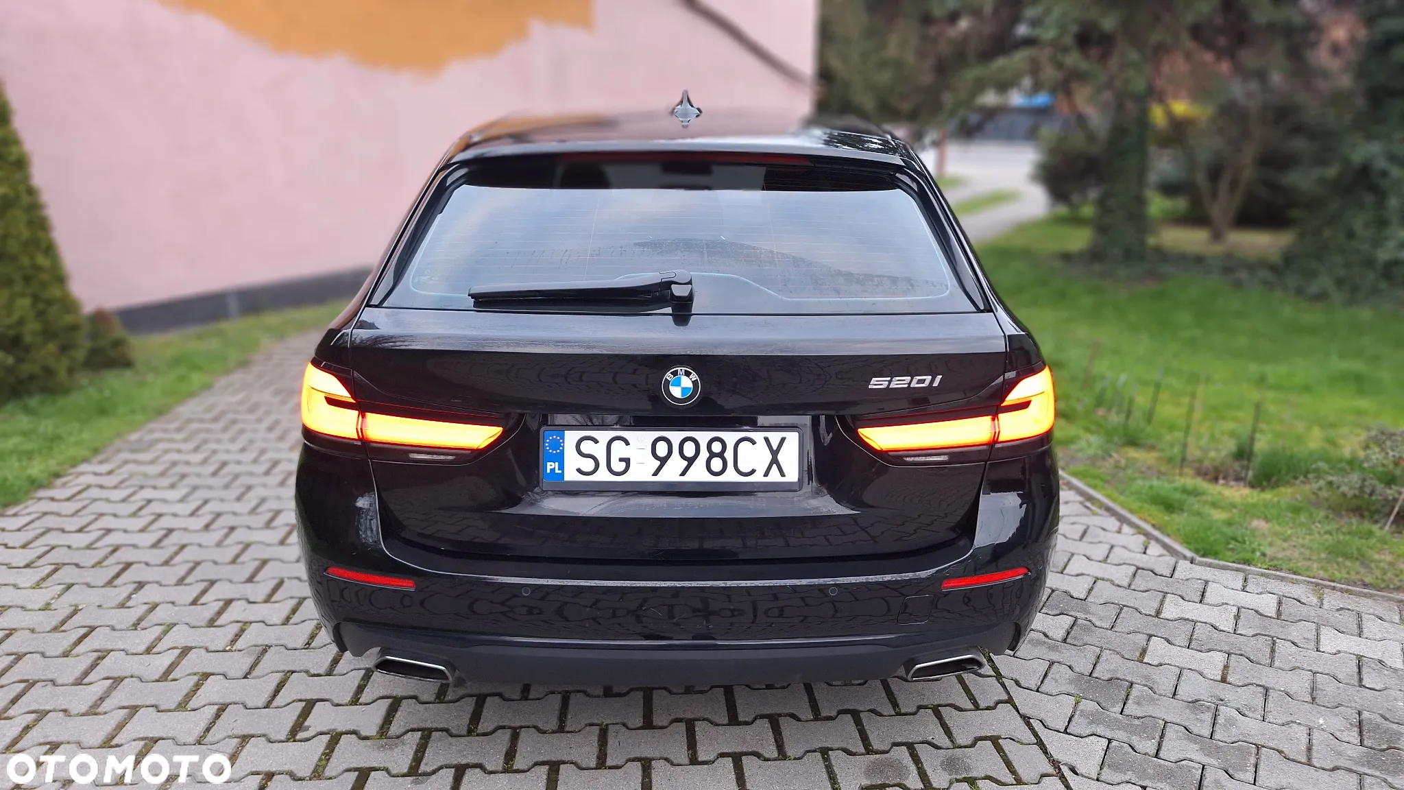 BMW Seria 5 520i Touring Luxury Line - 32