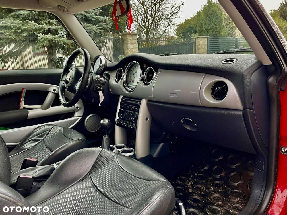 MINI Cooper Standard - 11