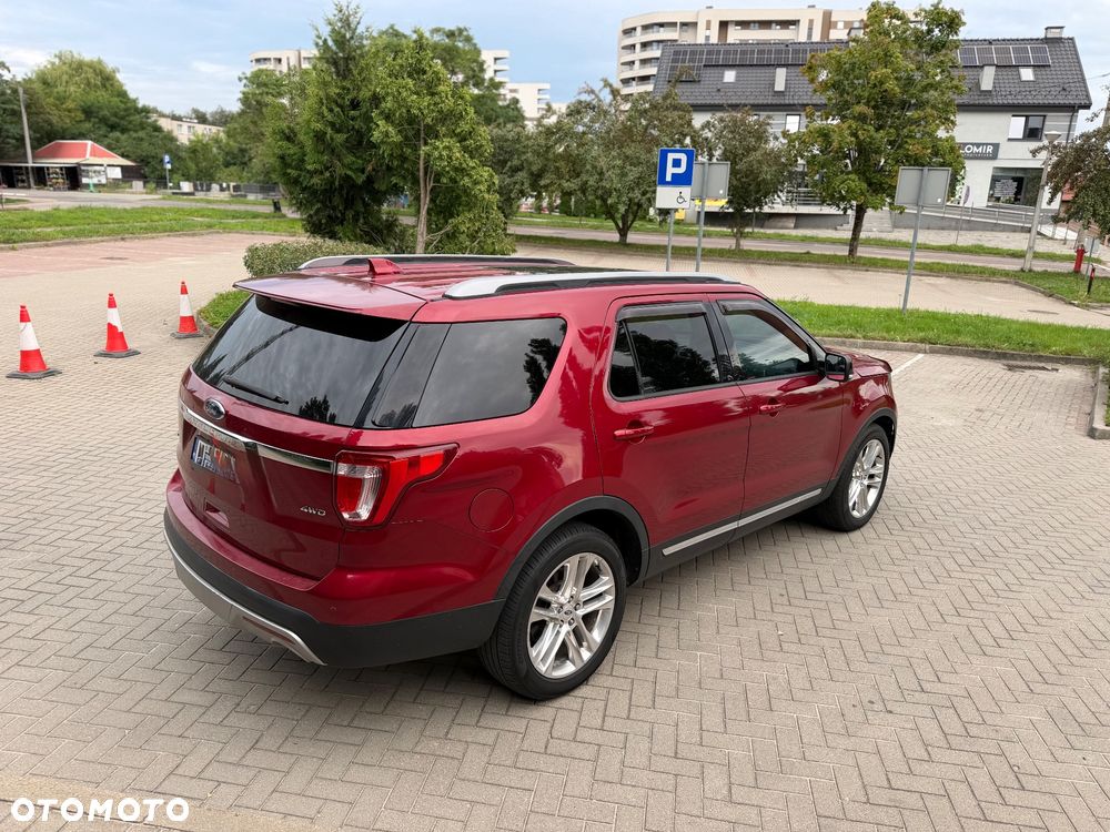Ford Explorer - 2