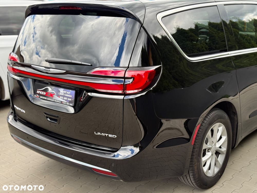 Chrysler Pacifica - 10