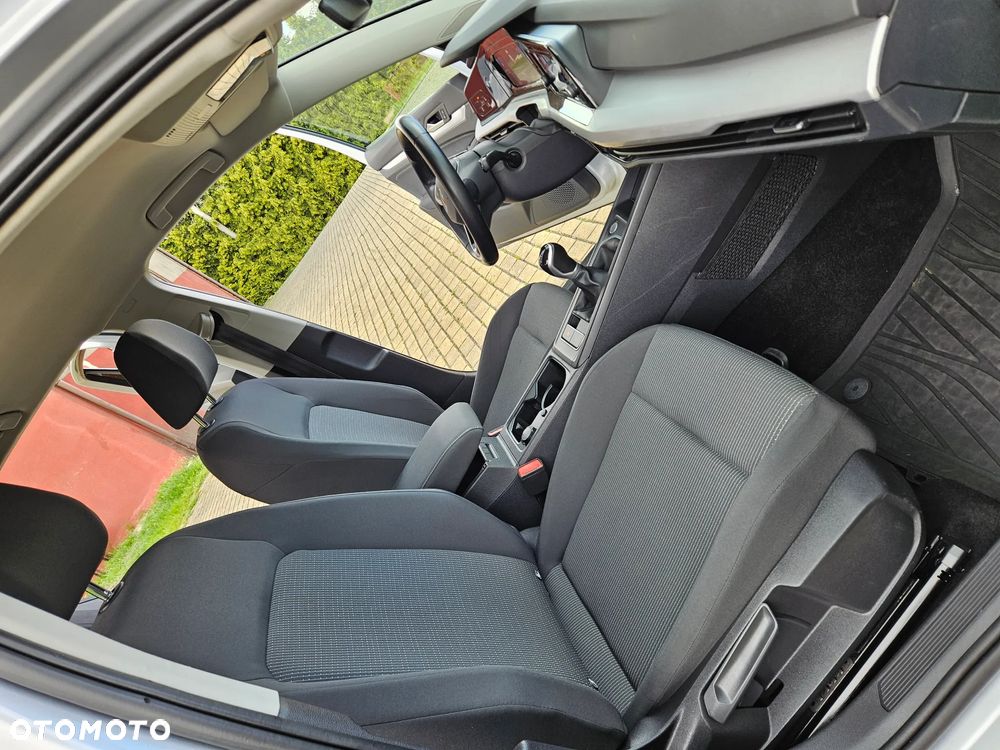 Volkswagen Golf VIII 2.0 TDI Life - 31