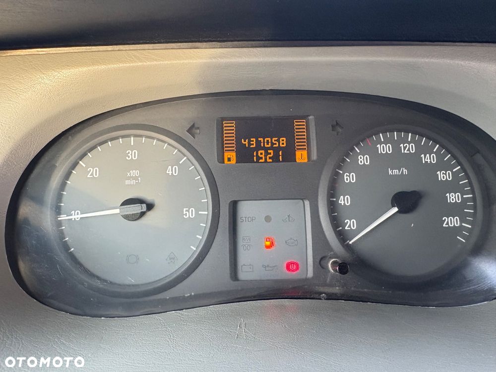 Opel Vivaro - 4