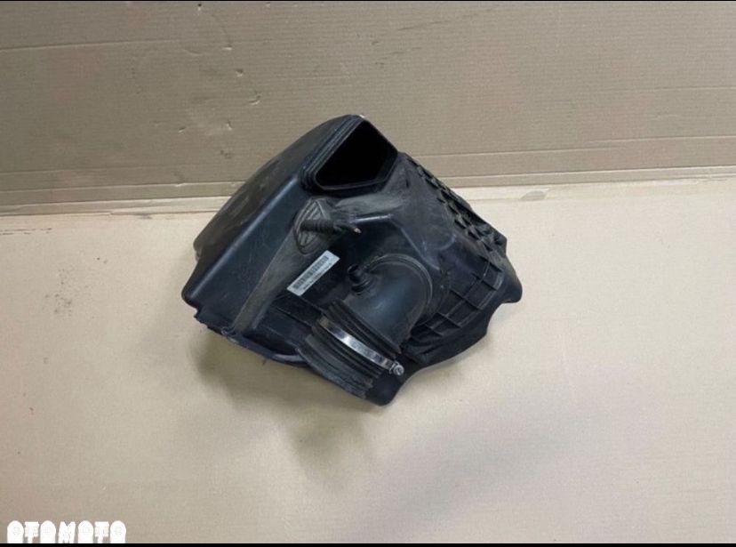7567174 obudowa filtra powietrza bmw 1 e87 - 2