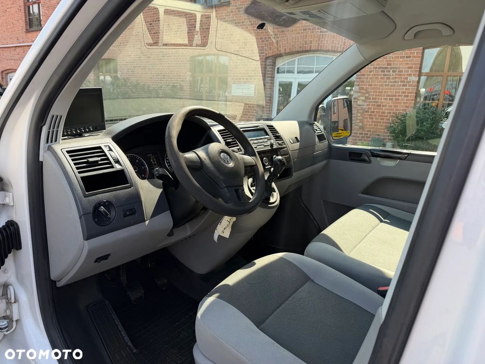Volkswagen T5 - 19