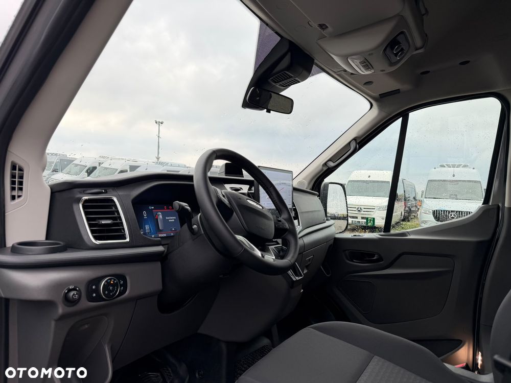 Ford Transit - 27