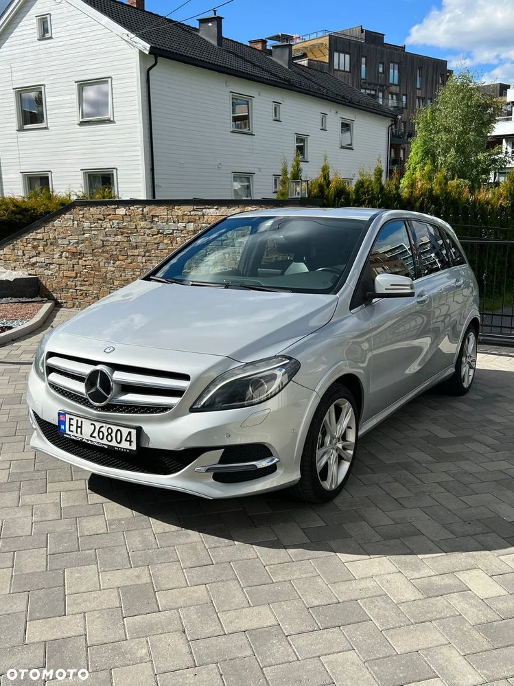 Mercedes-Benz Klasa B (Electric Drive) 250 e - 1