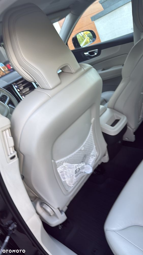 Volvo XC 60 B4 D Momentum - 4