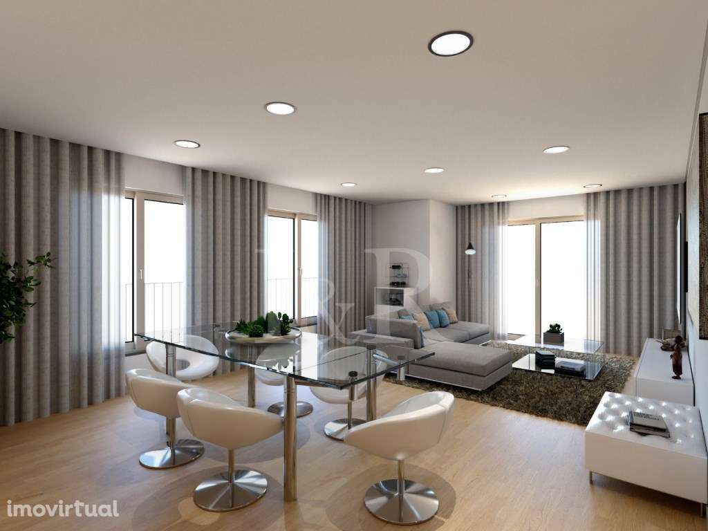 Apartamento T3+1 duplex com terraços e box no Montijo - Grande imagem: 2/31