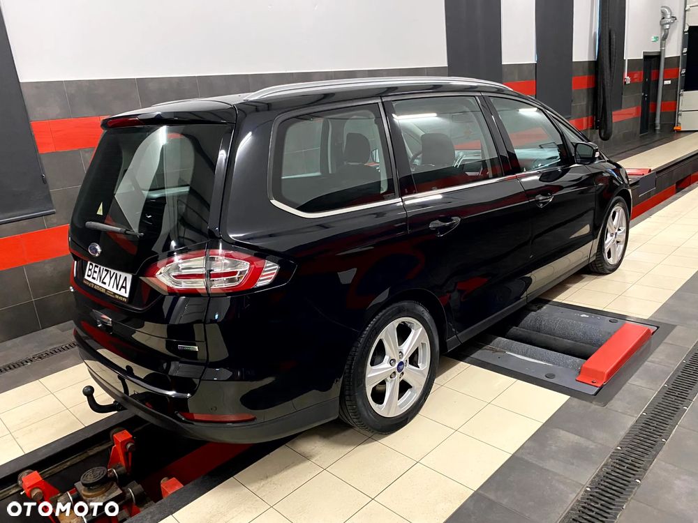 Ford Galaxy 2.0 EcoBoost Titanium - 12