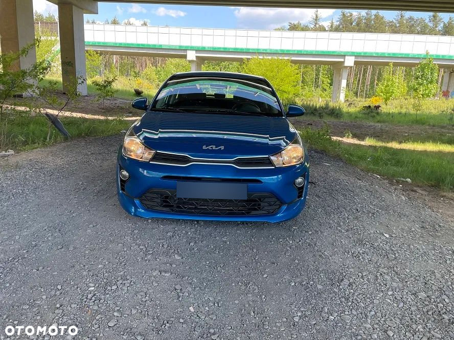 Kia Rio 1.2 L - 5