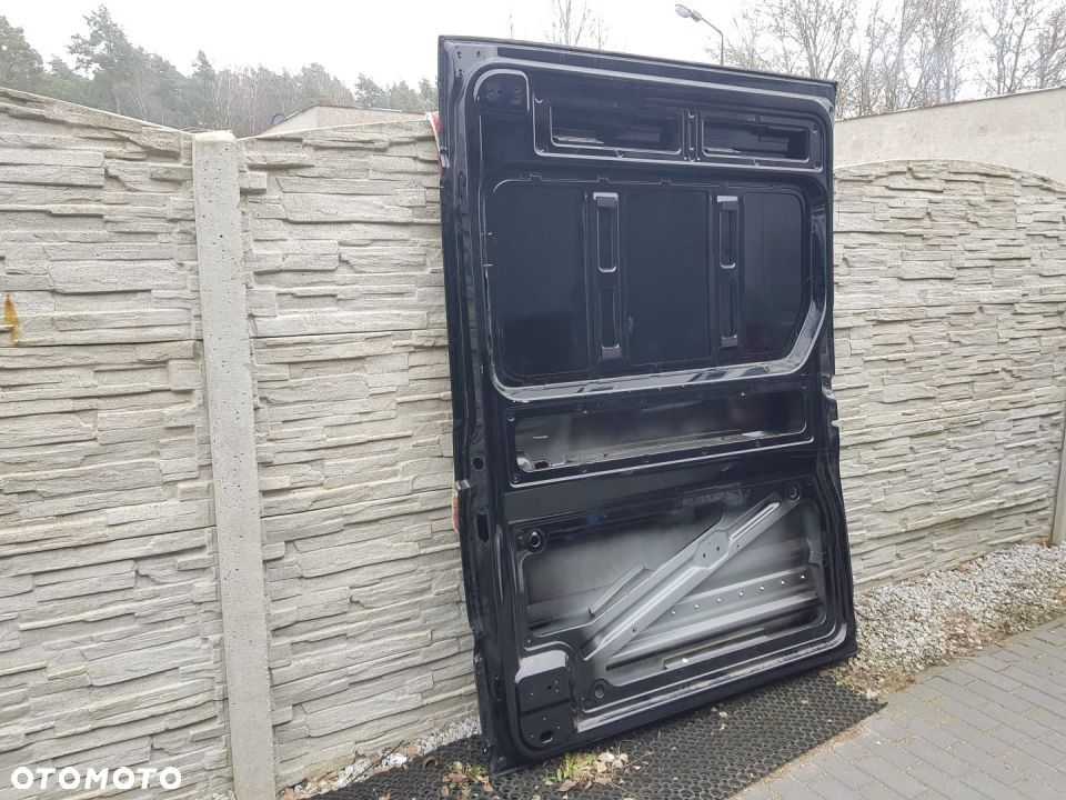 VW CRAFTER II 2 MAN TGE 17- DRZWI BOCZNE PRZESUWNE PRAWE 157/213CM 7C3843208F - 7