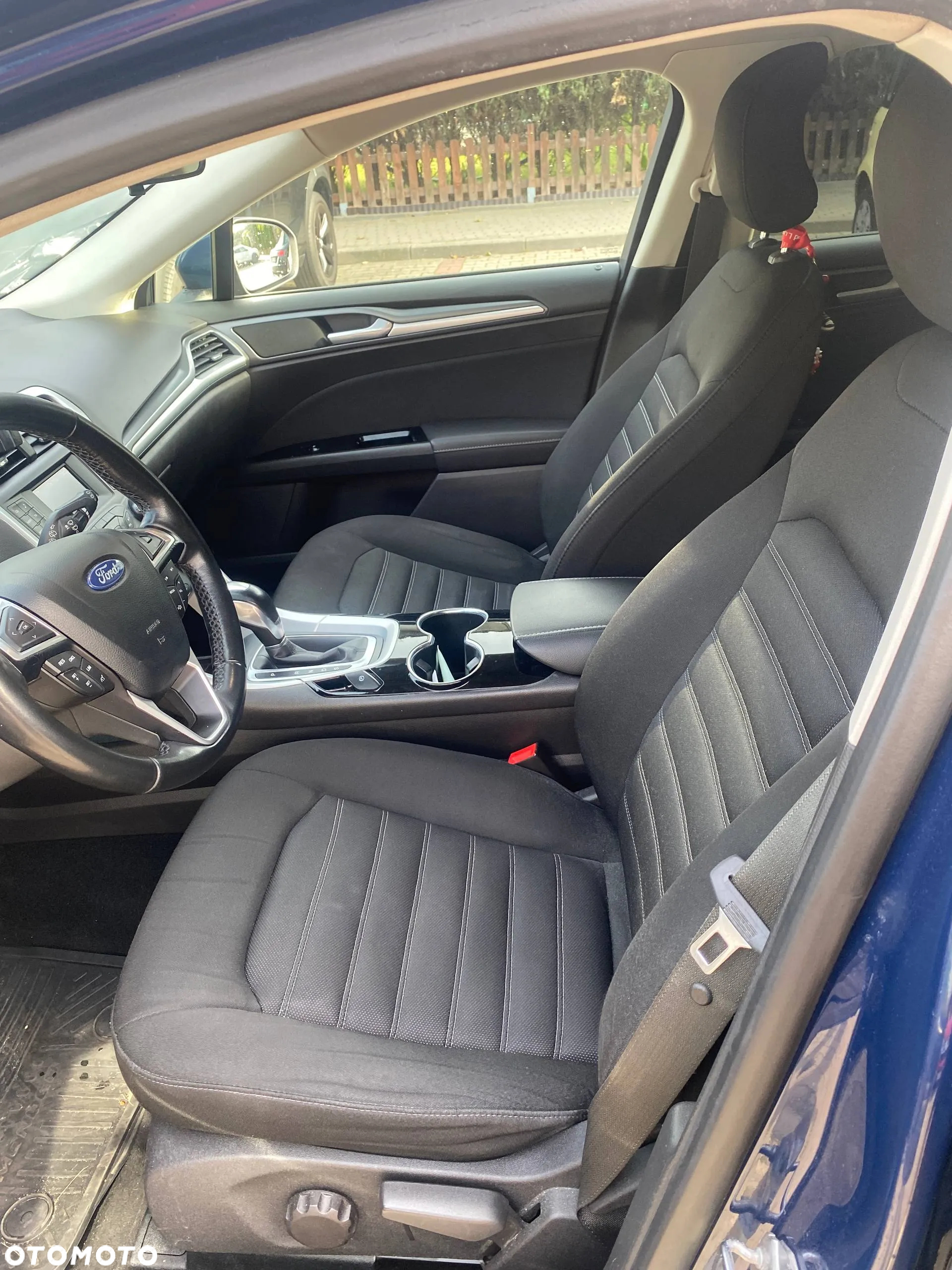 Ford Mondeo 2.0 TDCi Ambiente PowerShift - 3