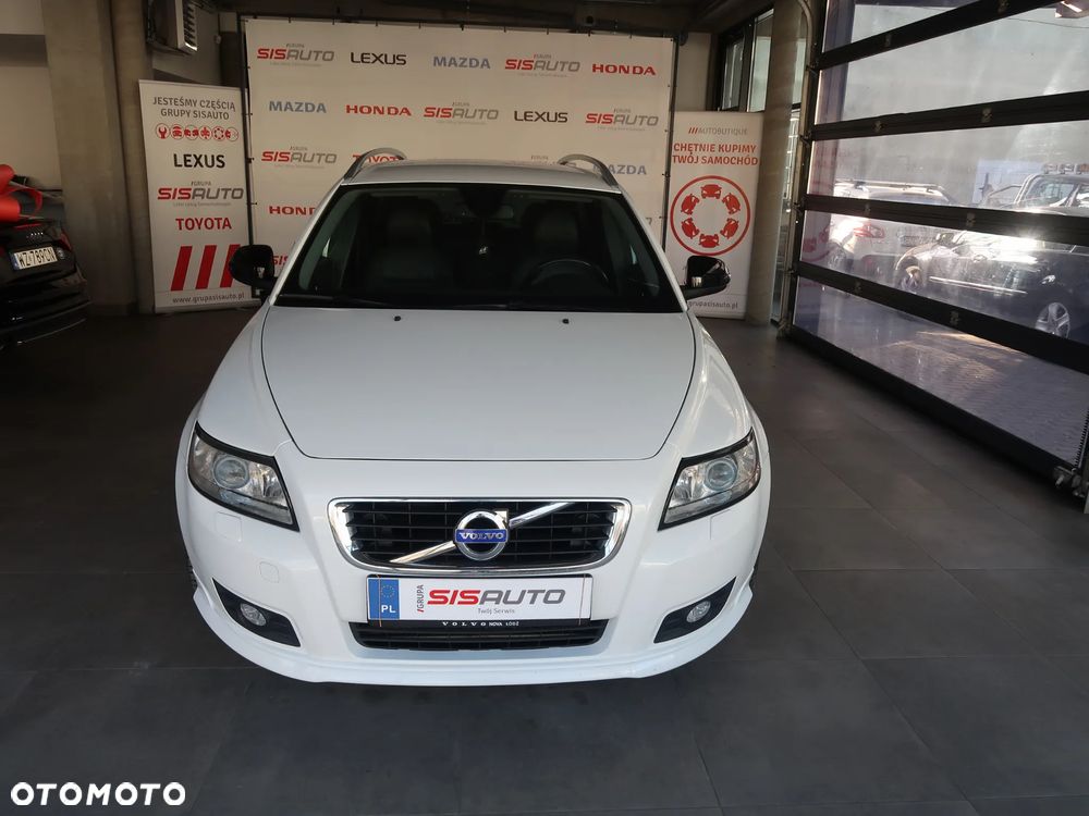 Volvo V50 D3 Momentum - 1
