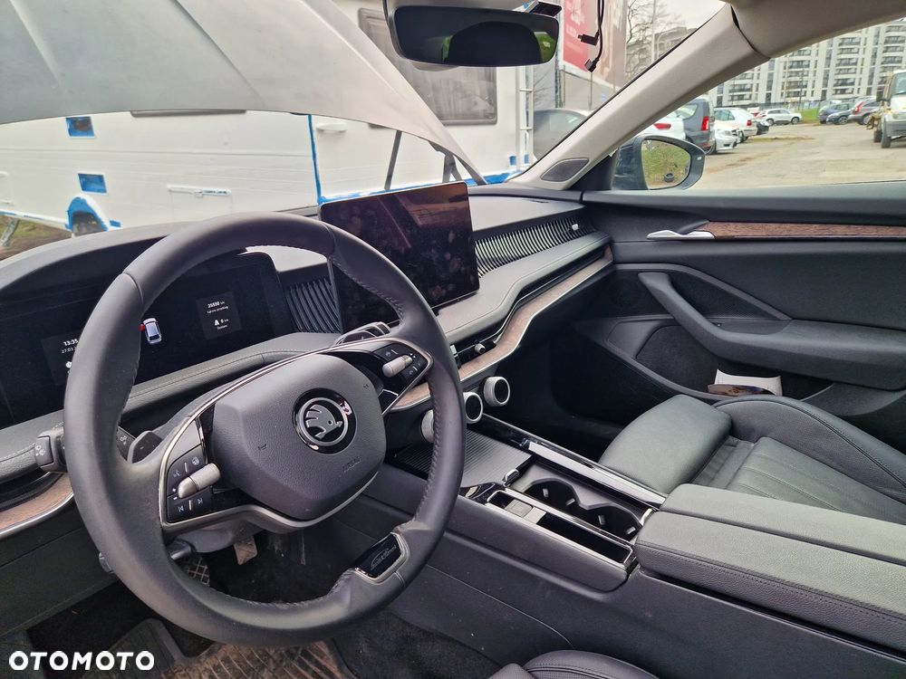 Skoda Superb 2.0 TSI 4x4 L&K DSG - 8