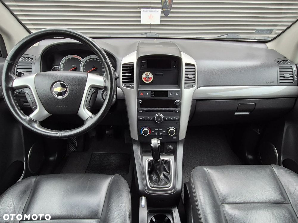 Chevrolet Captiva 2.0 d LS - 11