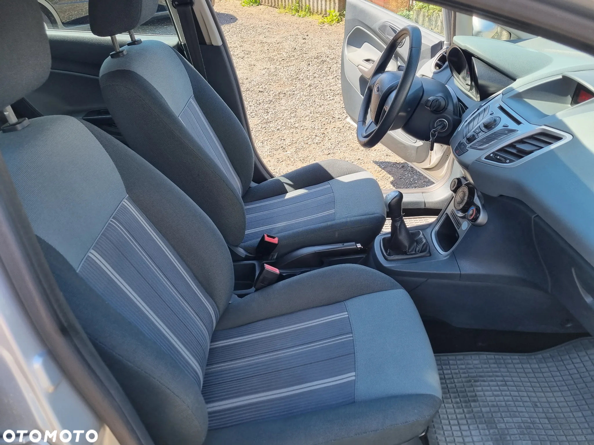 Ford Fiesta 1.25 Ambiente EU5 - 12