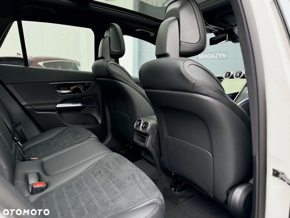 Mercedes-Benz GLC - 28