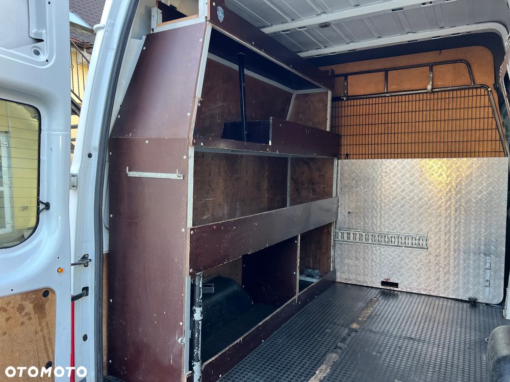 Ford Transit Furgon Brygadowy 6 os. 4x4 L3H3 2.4 TDCI 140KM 4x4 - 22