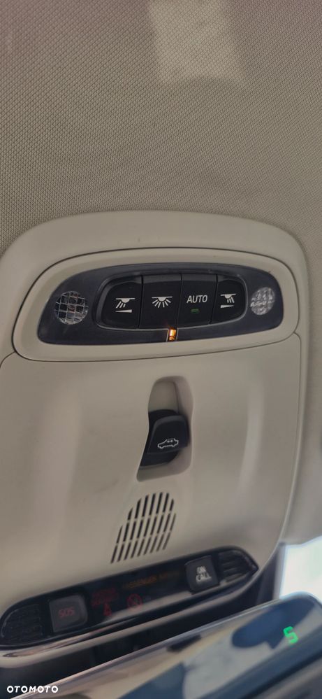 Volvo V40 D2 Summum - 17