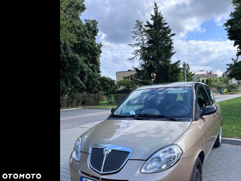 Lancia Ypsilon 1.4 16V Class - 1
