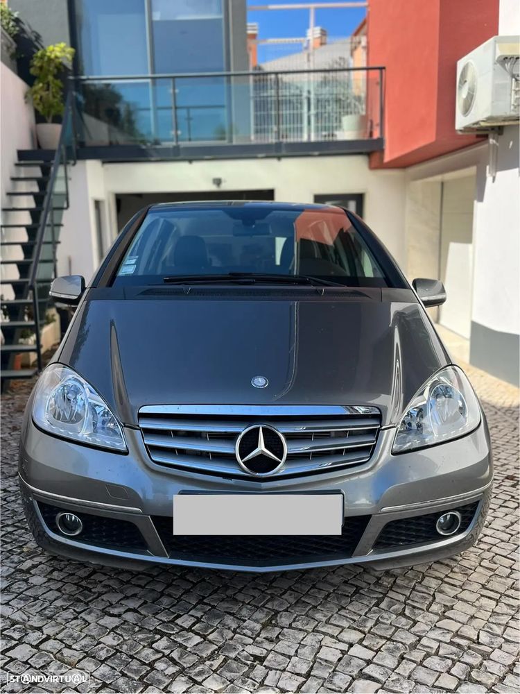 Mercedes-Benz A 180 CDi Avantgarde Automatic - 2