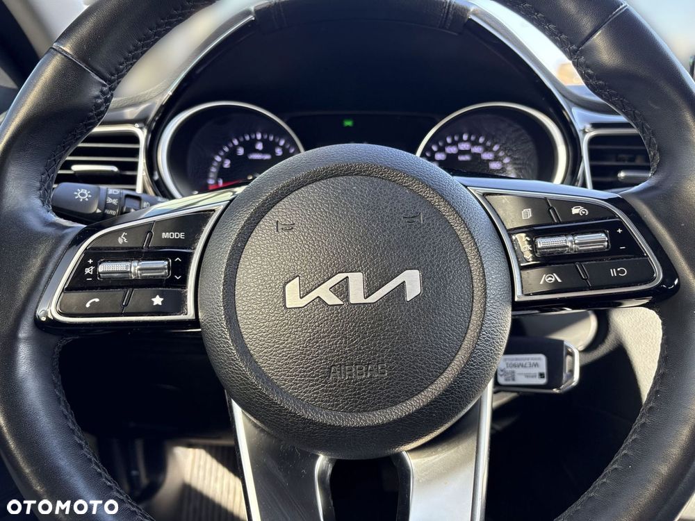 Kia Ceed - 22