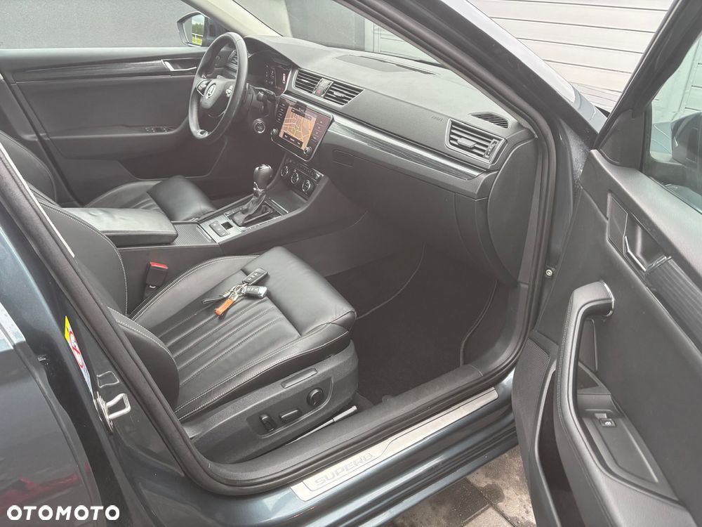 Skoda Superb 2.0 TDI Ambition DSG7 - 13