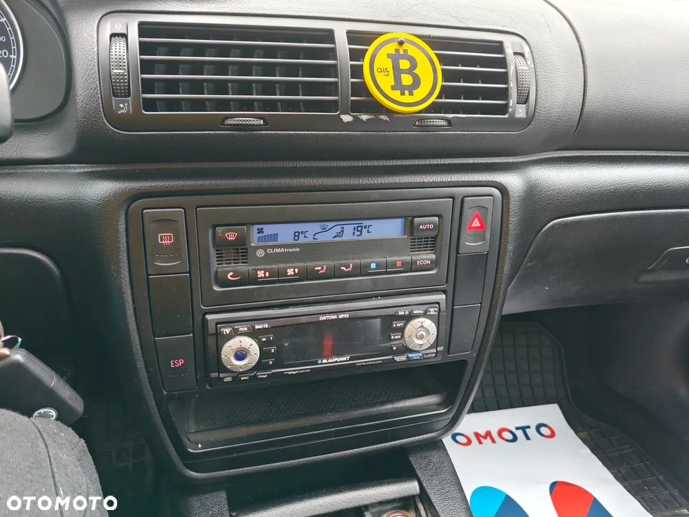 Volkswagen Passat 2.0 Exclusive - 35