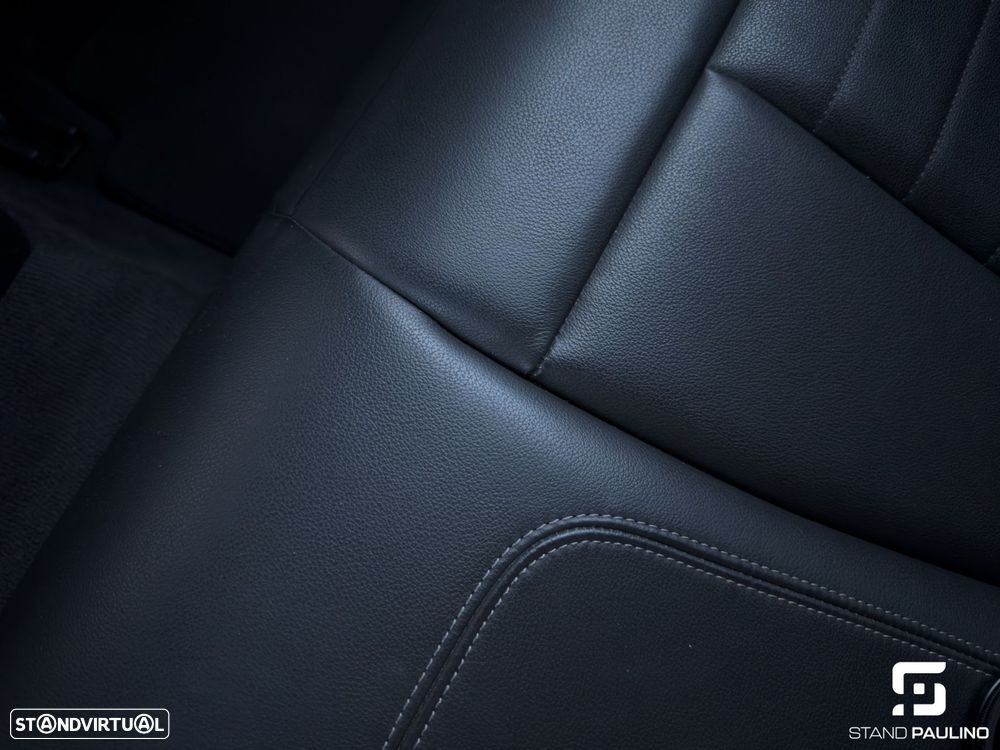 BMW 330 e Line Luxury Auto - 39