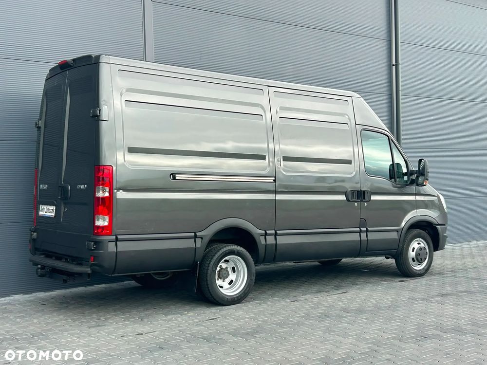 Iveco Daily 40C21 35C21 3.0 HPI L3H2 Średniak **KLIMA**Hak 3,5t.**NA BLIŹNIAKACH**Sprowadzony**2014R** - 4