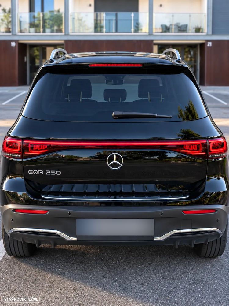 Mercedes-Benz EQB 250 AMG Line - 5