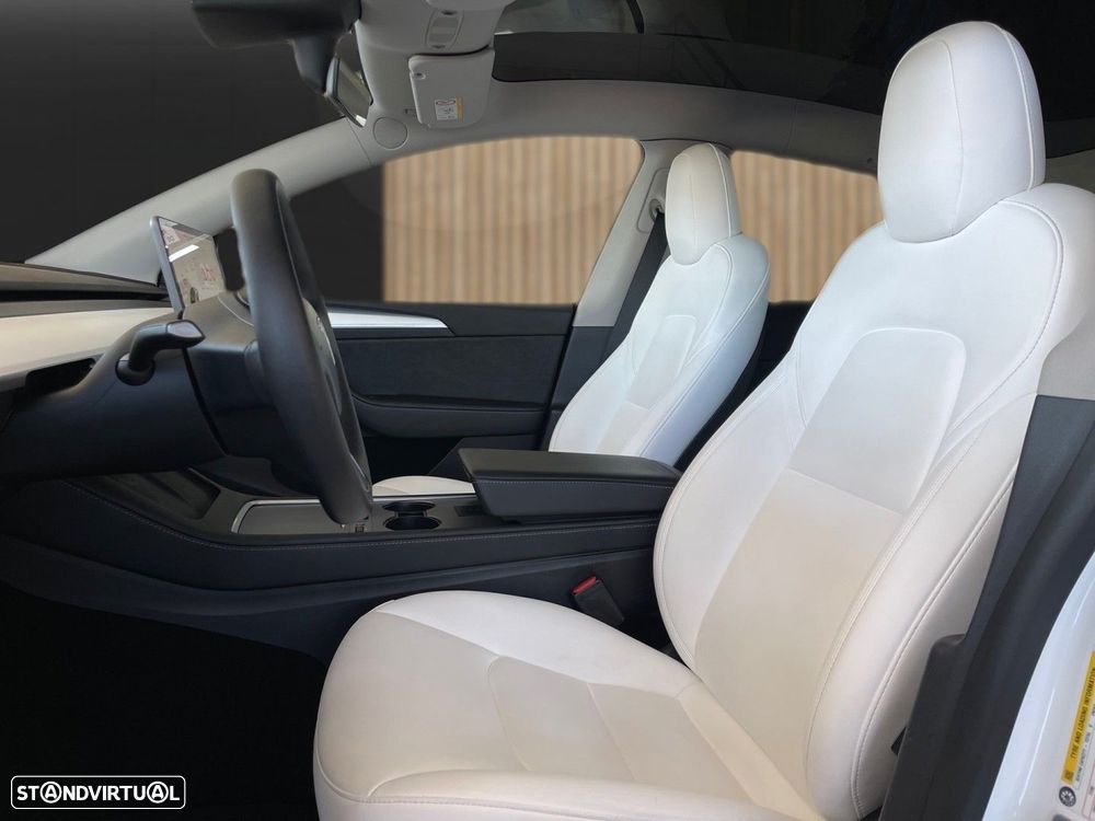 Tesla Model Y Long Range Dual Motor AWD - 5