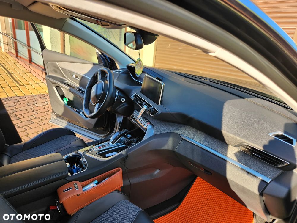 Peugeot 5008 1.6 PureTech Allure S&S EAT8 - 6