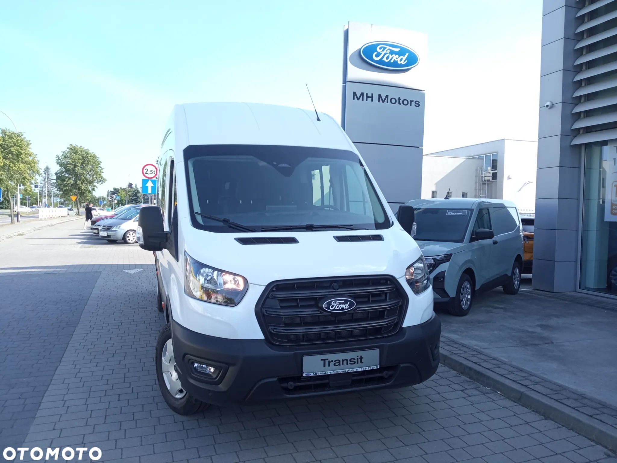 Ford Transit - 1