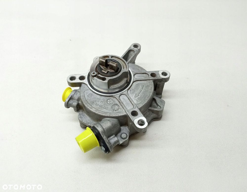POMPA VACUM VAKUM MERCEDES GL X166 4.7 V8 A2780108102 - 3