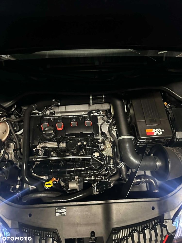 Volkswagen Golf 2.0 TSI GTI DSG - 1