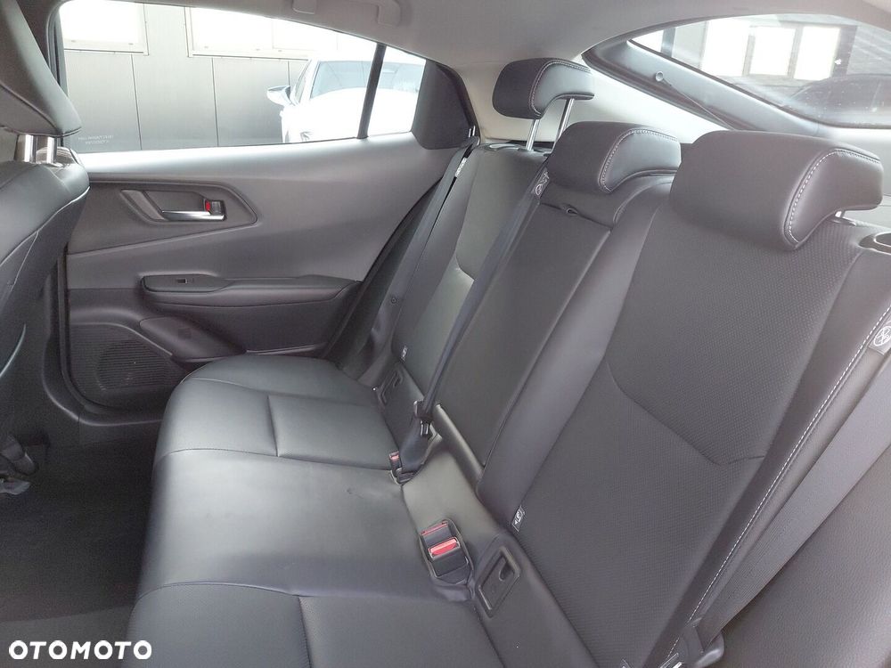 Toyota Prius - 14