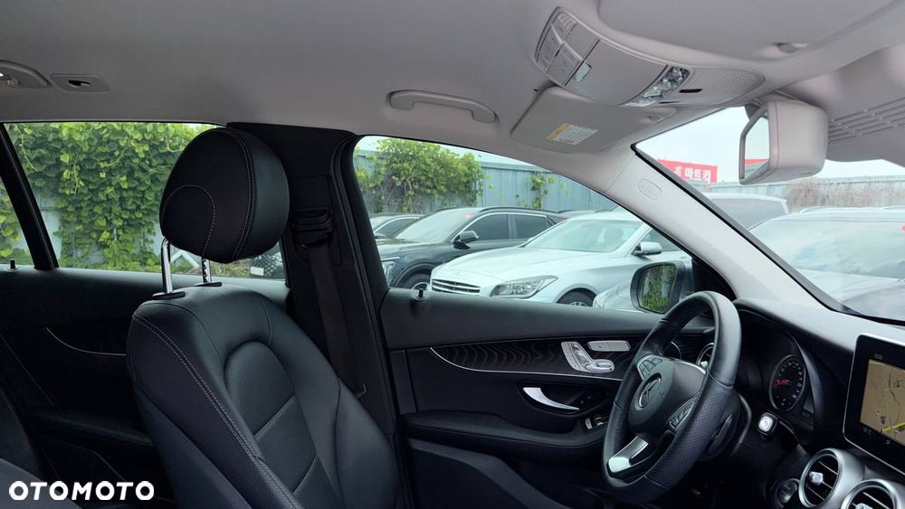 Mercedes-Benz GLC 300 4-Matic - 11