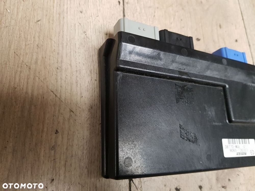 Moduł zapłonowy ECU klucz Honda VFR 1200 F  38770-MGE-D11 - 9