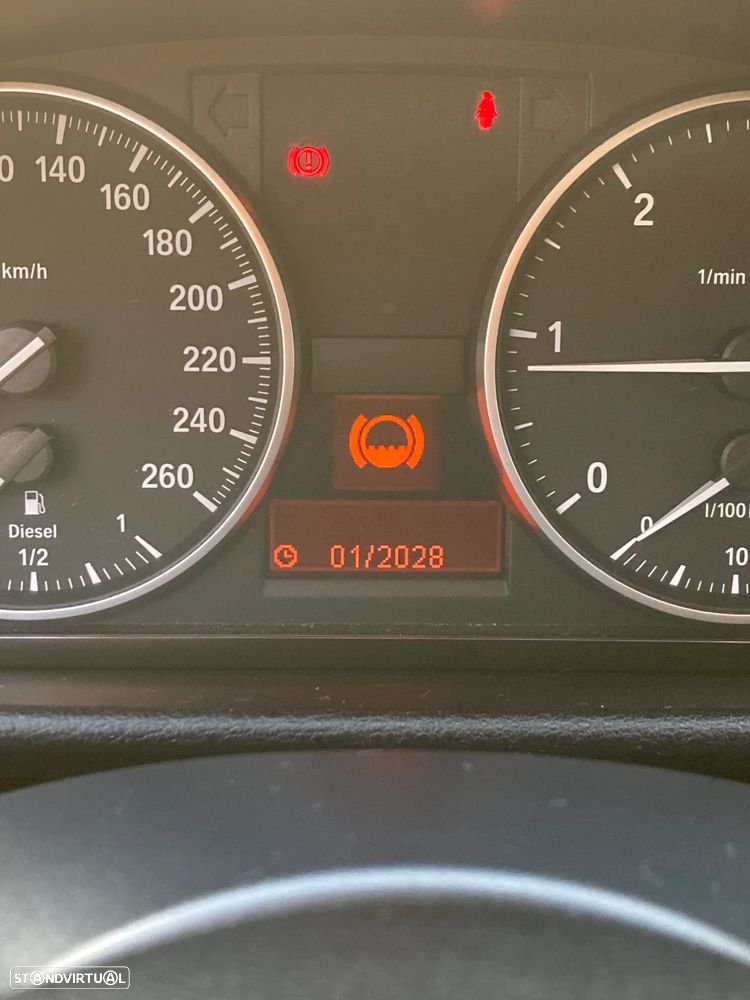 BMW X1 20 d sDrive - 28