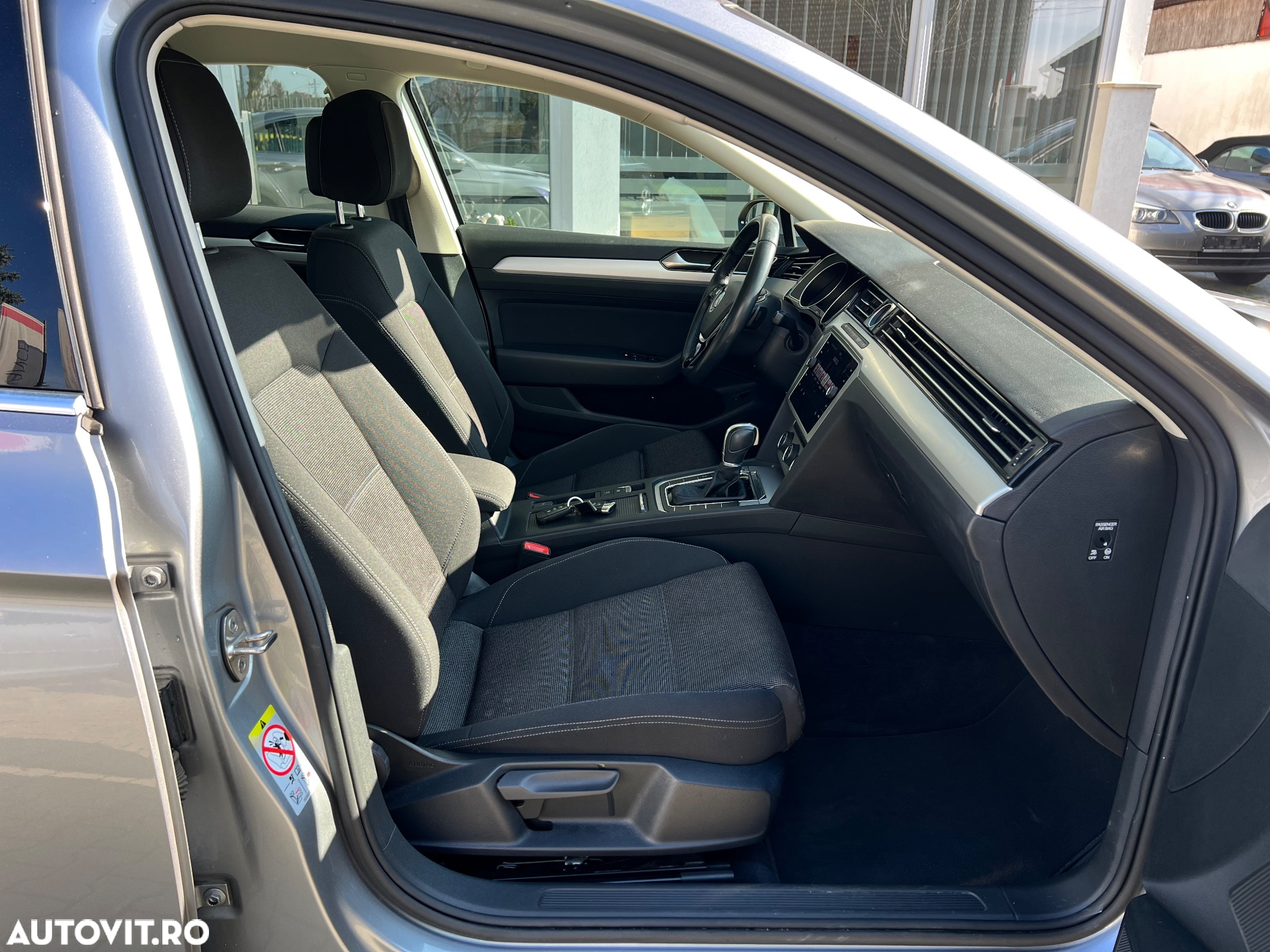 Volkswagen Passat - 14