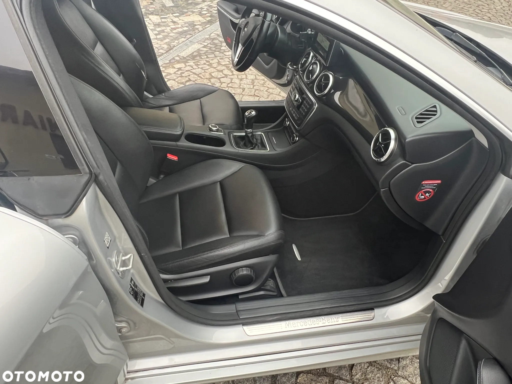 Mercedes-Benz CLA 180 - 14