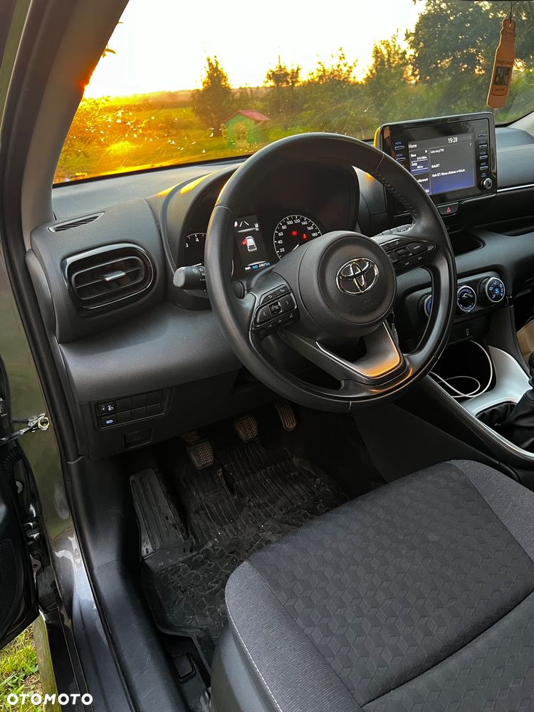 Toyota Yaris 1.5 Comfort - 6