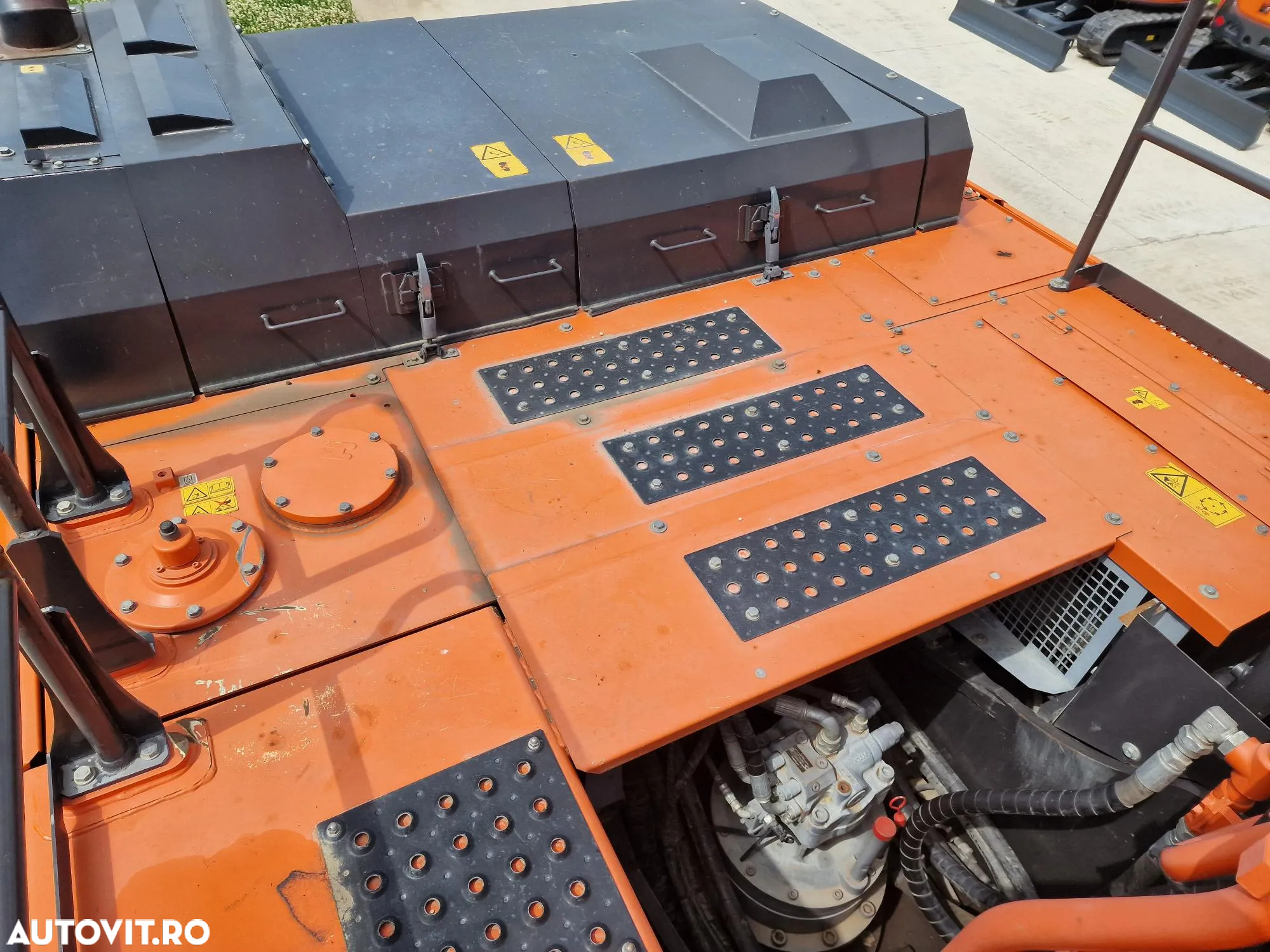 Hitachi ZX350LCN-6, 2020, 5.169h, cupa NOUA 2,2mc, Inst picon, Camera spate, Camere laterale, Lant 80% ok, Posibitate leasing 4 ani, Posibilitate inchiriere, PRET VANZARE PROMOTIONAL -126.900 EUR+Tva - 23