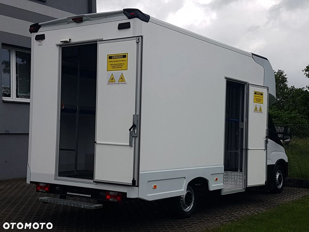 Iveco DAILY KONTENER NISKOPODŁOGOWY 4,43x2,23x2,42 SKLEP FOODTRUCK BAR KLIMA KONIOWÓZ KAMPER - 20