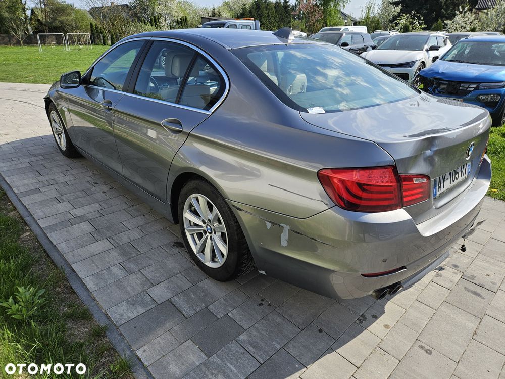BMW Seria 5 525d Sport-Aut - 12