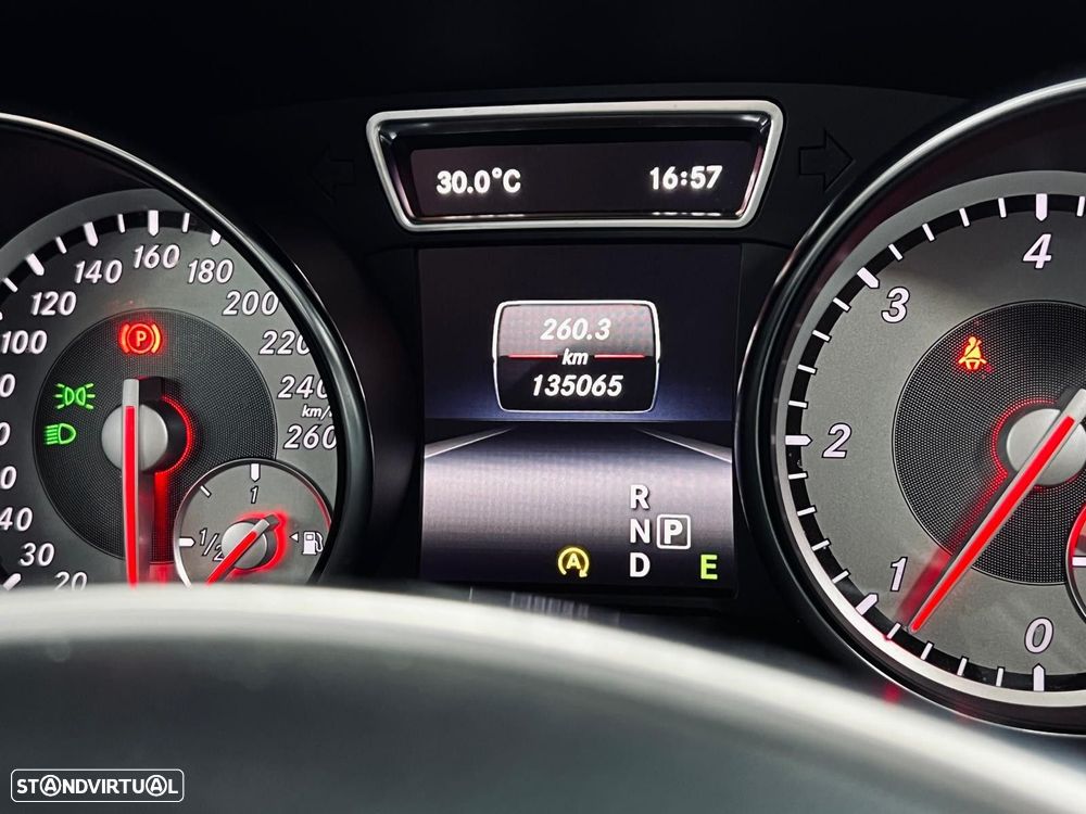 Mercedes-Benz CLA 220 CDI AMG Line Aut. - 25