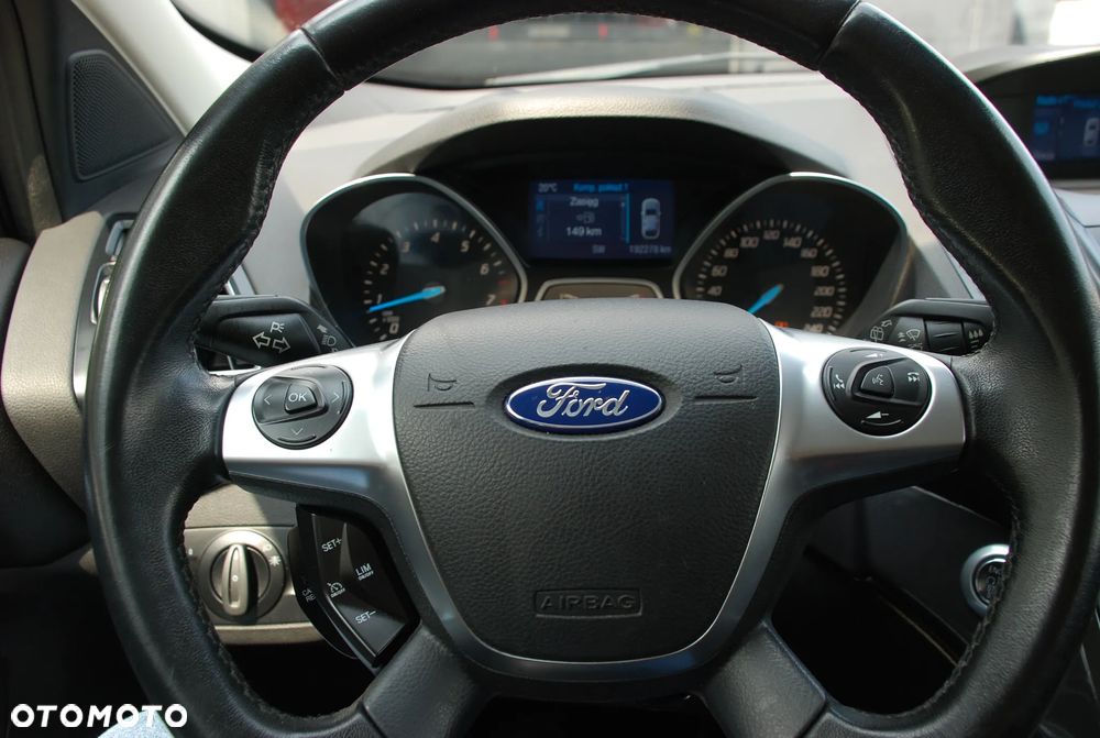 Ford Kuga 1.5 EcoBoost 2x4 Titanium - 21