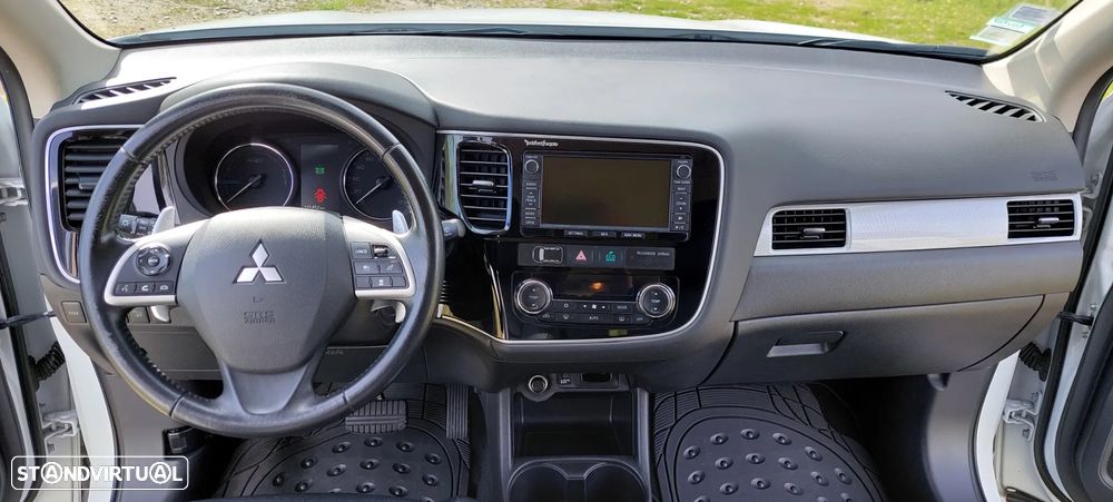 Mitsubishi Outlander 2.0 PHEV Instyle Navi - 7